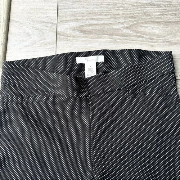 89th & Madison Polka Dots Textured Cropped Pants - Picture 3 of 9